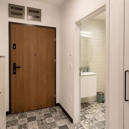 Park 1br W/yard & Heated Mineral Pool Apartamento