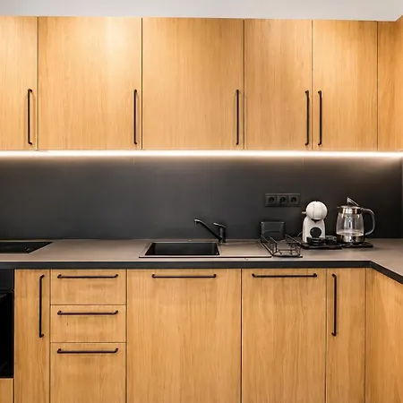 Park 1br W/yard & Heated Mineral Pool *